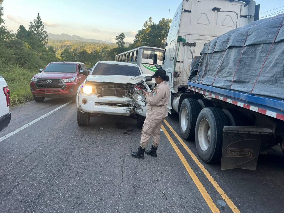 Nayeli es la joven futbolista que murió en un accidente vial; su moto quedó destruida