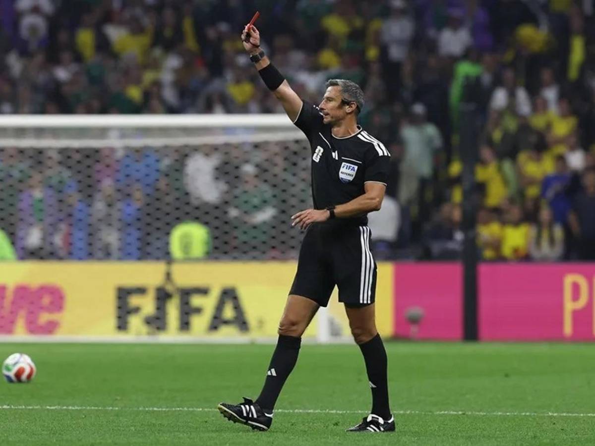 El oscuro pasado del árbitro que pitará la final del Mundial 2026: pudo acabar con su carrera