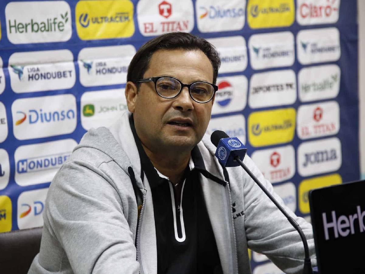 Jeaustin Campos da la cara tras eliminación de Real España y explica qué pasó