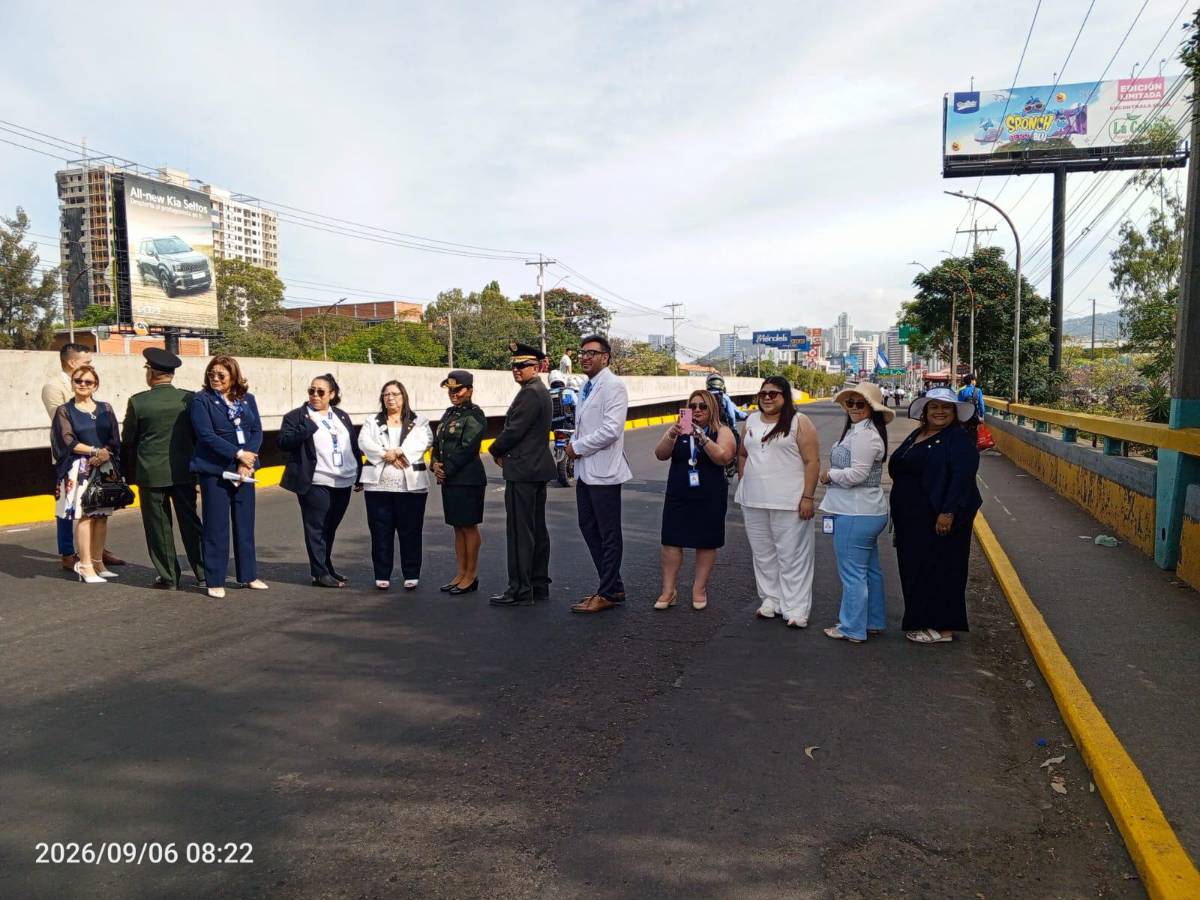 Así se viven los desfiles de prebásica por los 205 años de independencia en Tegucigalpa