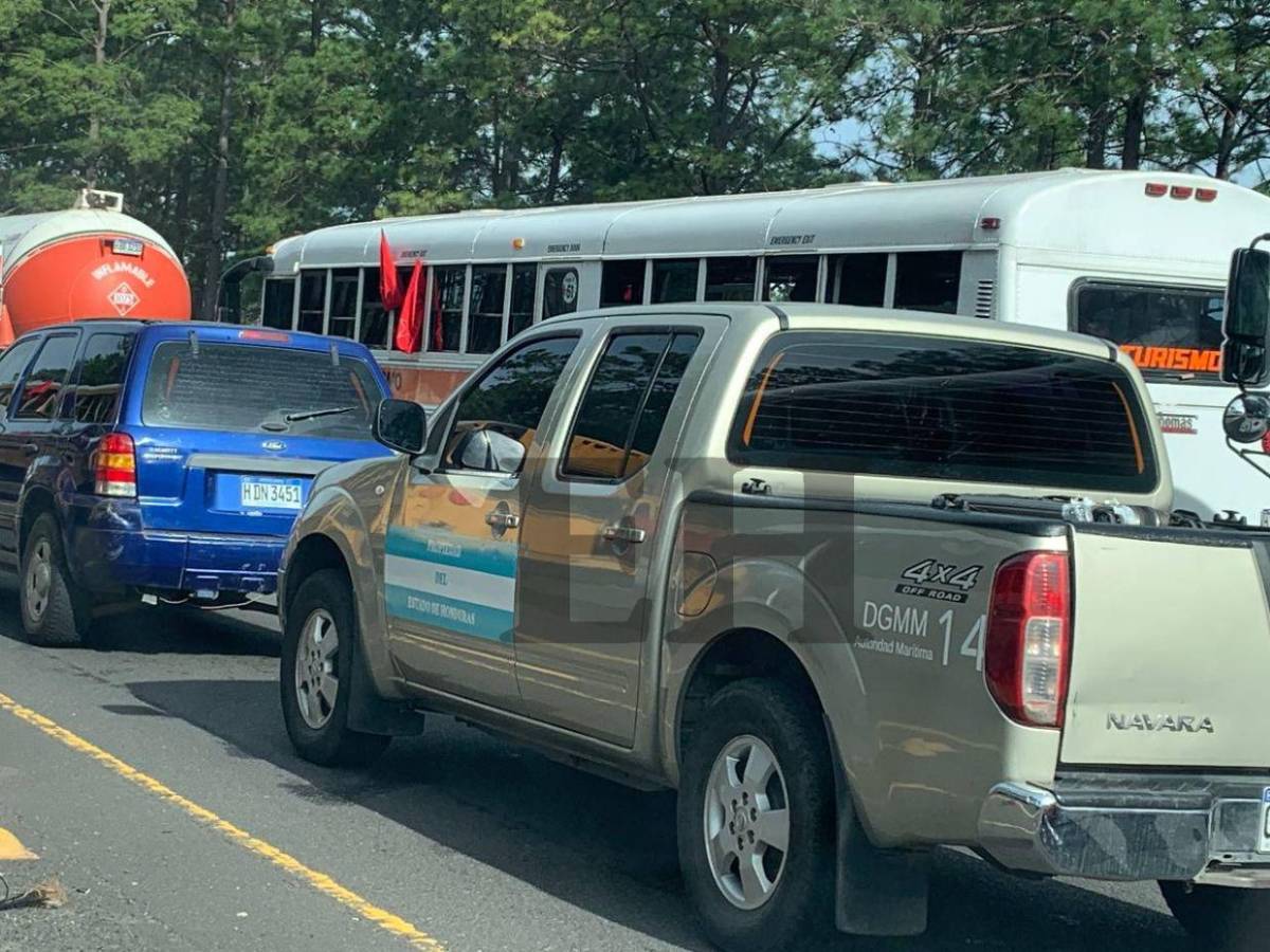 Masiva asistencia de Libre impide recorrido previsto en San Pedro Sula