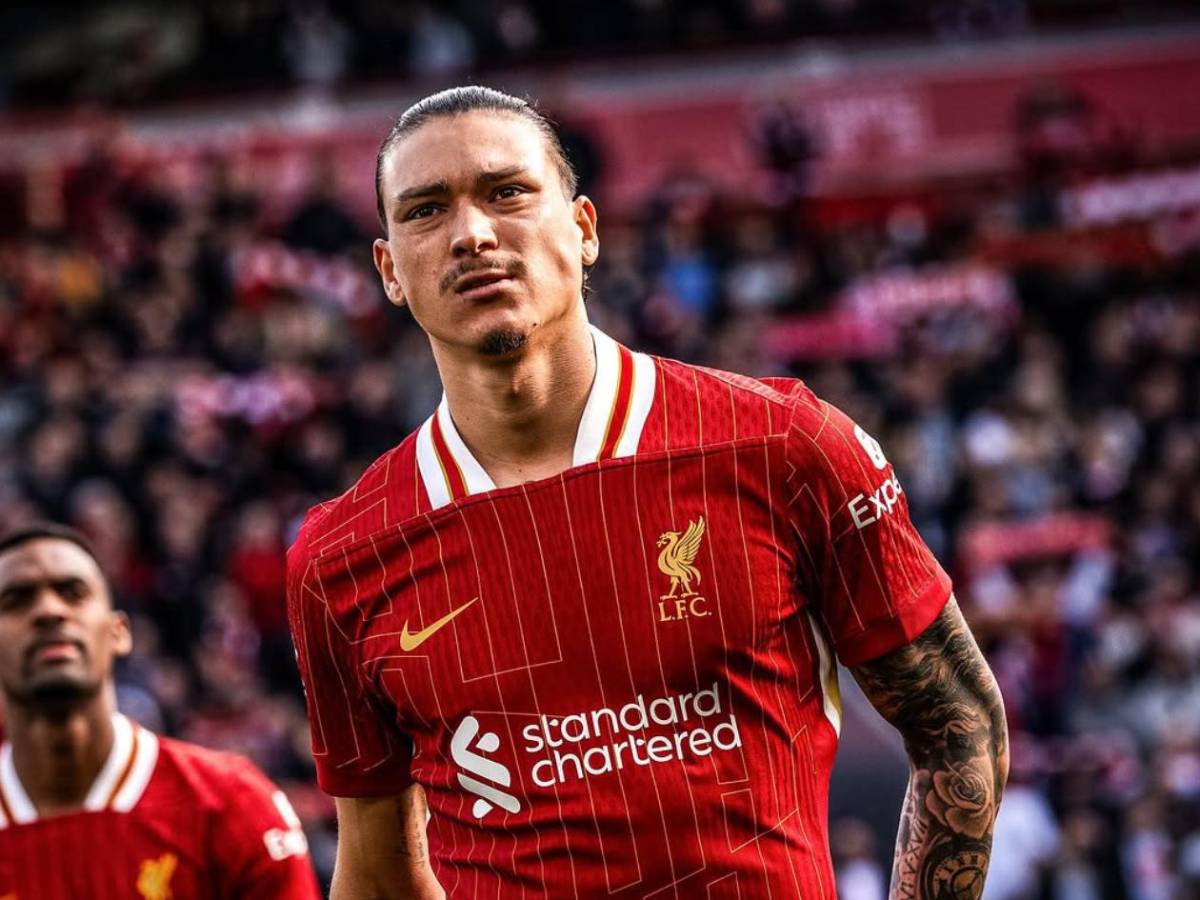 Real Madrid traspasa a dos jugadores y va por enemigo de Vinicius; firma con Barcelona