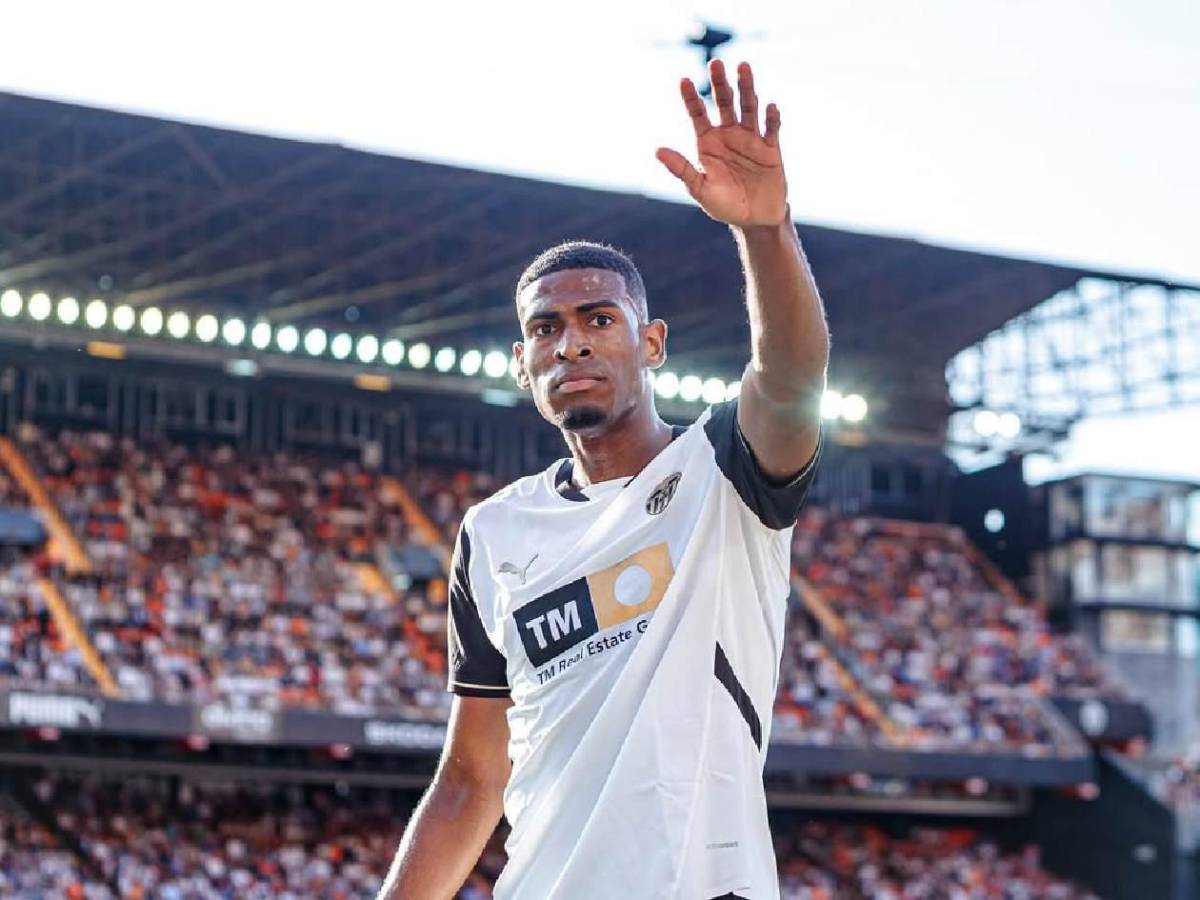 Cristiano confirma su futuro, descarte de Real Madrid y rompe su contrato con Barcelona