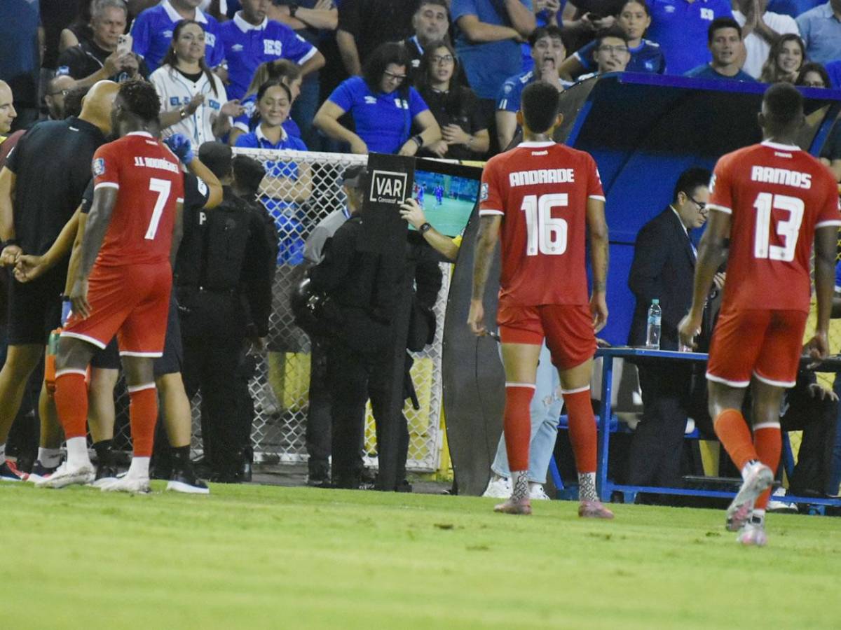 Revelan verdad del polémico gol de Panamá y qué pasó con el VAR: brutal enfado en El Salvador