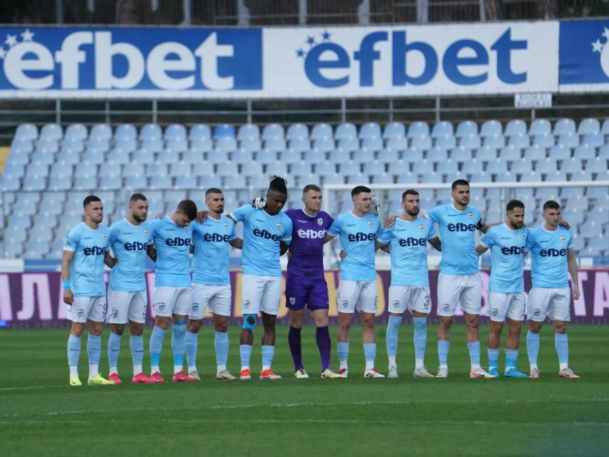 Insólito: Realizan minuto de silencio a futbolista y resulta que está vivo