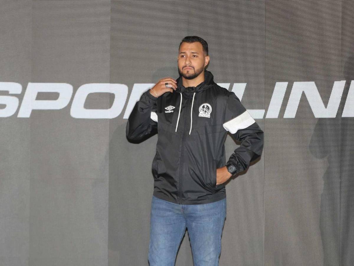 Así son las nuevas camisetas del Olimpia: varios tributos y el único gigante