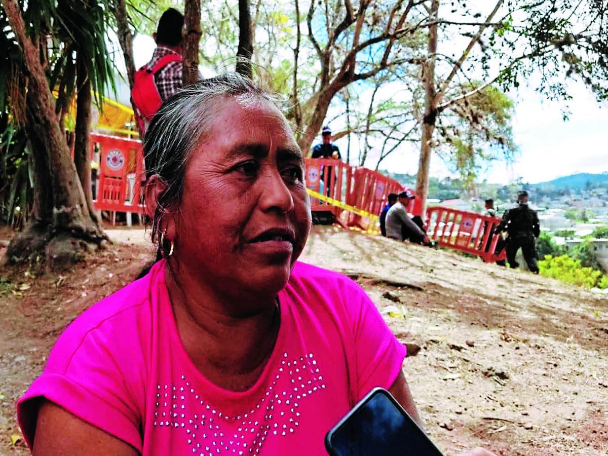 La reina de El Piligüín revive la fe en el lugar que se hizo catracha