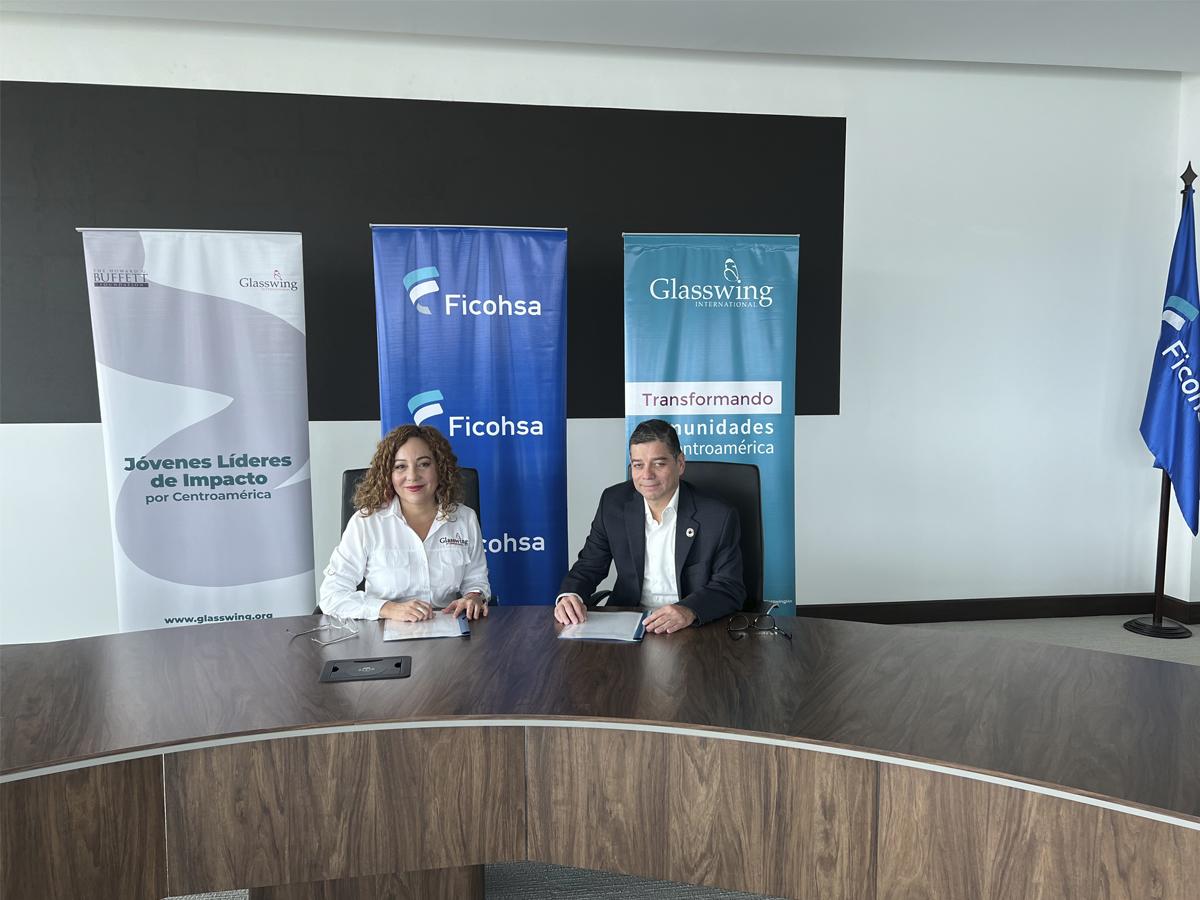 Ficohsa y Glasswing Internacional firman acuerdo para promover el desarrollo de comunidades sostenibles
