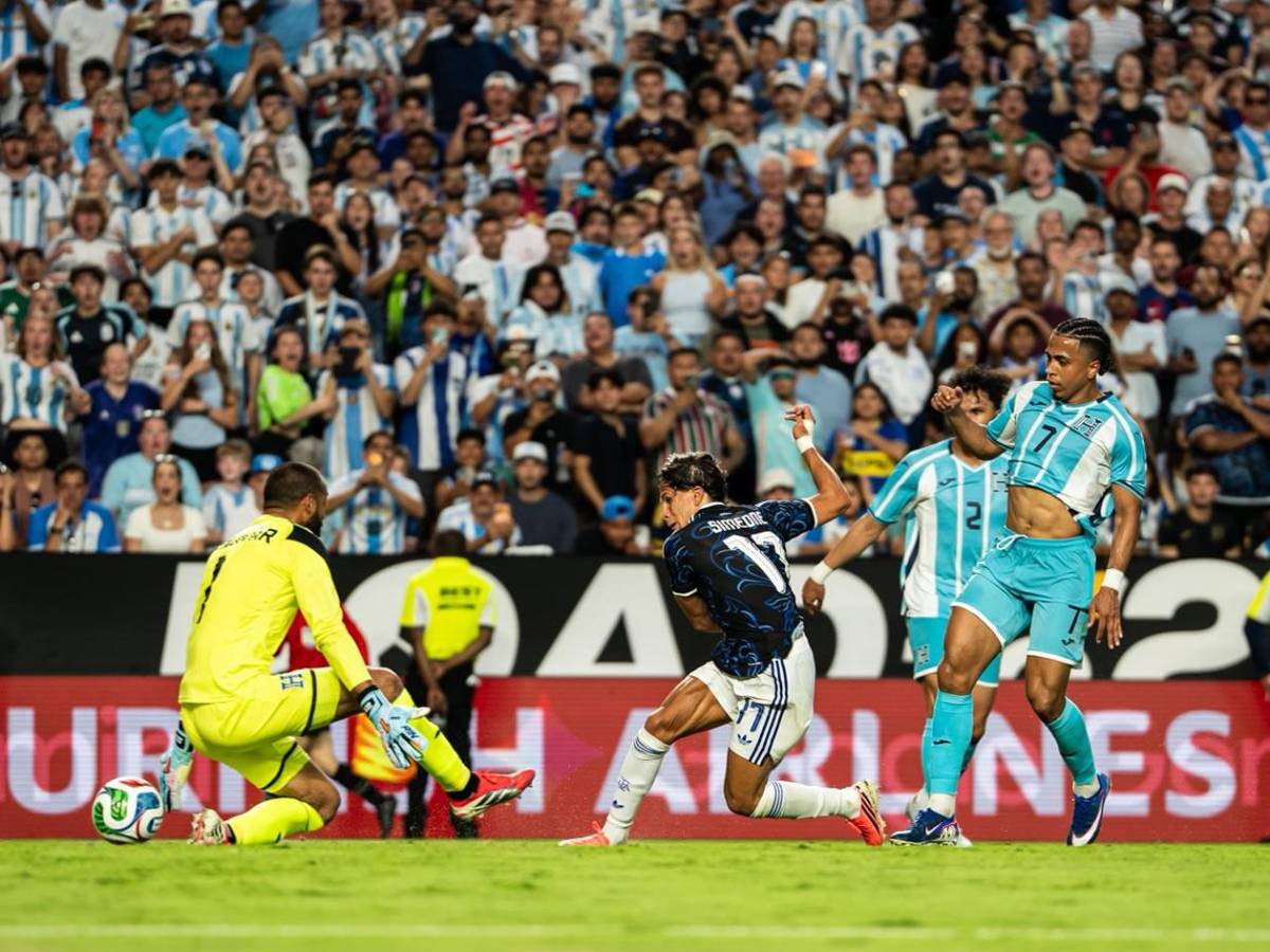 Messi sorprende tras el partido, ¿cambió camiseta? y abrazo histórico para Honduras