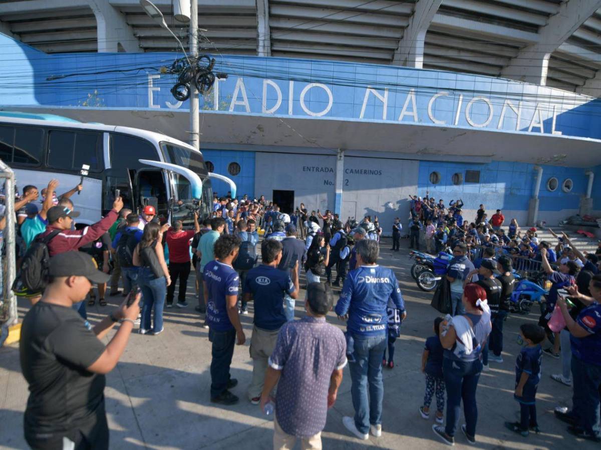 Las chicas que enamoraron en el Motagua-Génesis PN, sorpresa y ambientazo