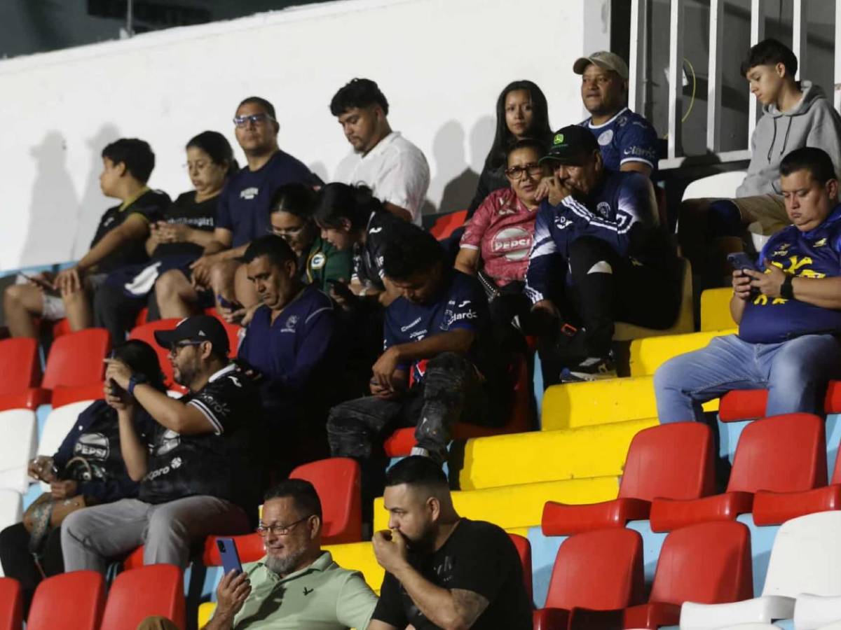 Amargura del Motagua, futbolista en pleno TikTok, bella infiltrada y diputado presente