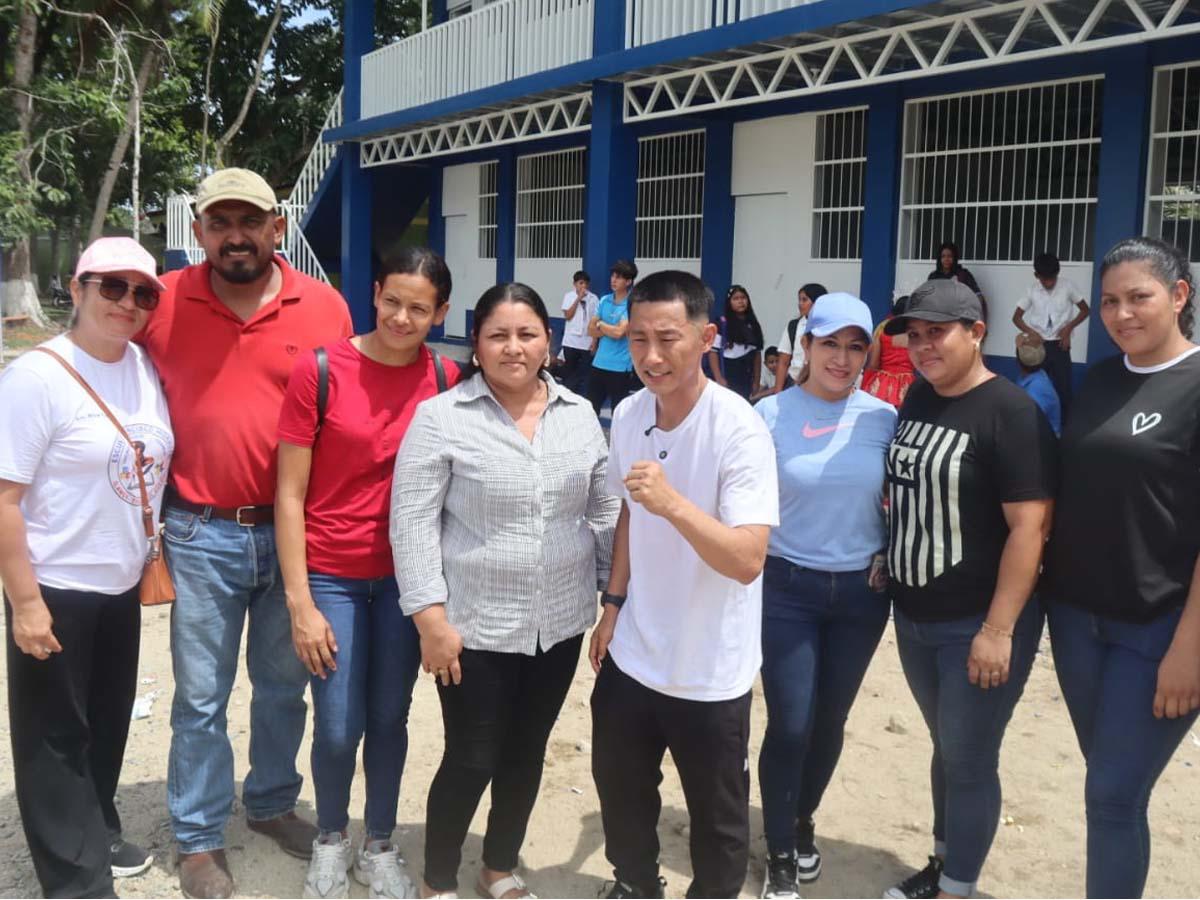 Shin Fujiyama inaugura edificio educativo en Ilanga, Colón, con apoyo de Nayib Bukele