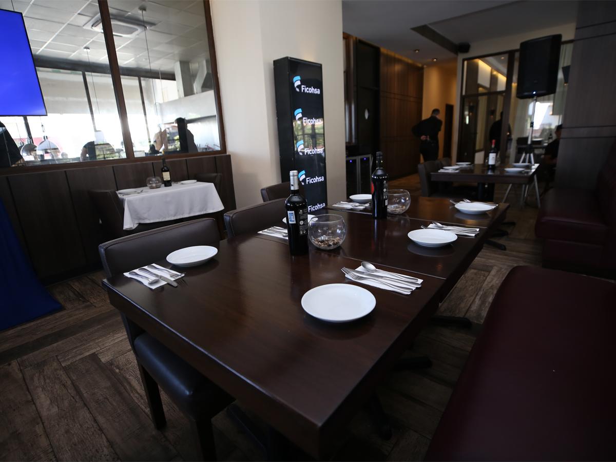 Aprovecha el 40% de descuento en Puyazos y Entrañas todos los martes, durante los meses de febrero y marzo de 2024 al usar tu tarjeta de crédito Ficohsa en los restaurantes Pat’s Steak House en San Pedro Sula y Tegucigalpa.