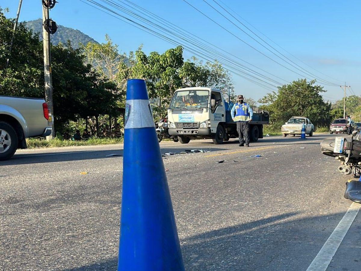 Motociclista muere tras impactar contra un carro en Cofradía