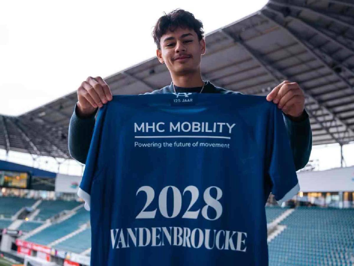 Joven de sangre hondureña con histórico club: firma primer contrato profesional