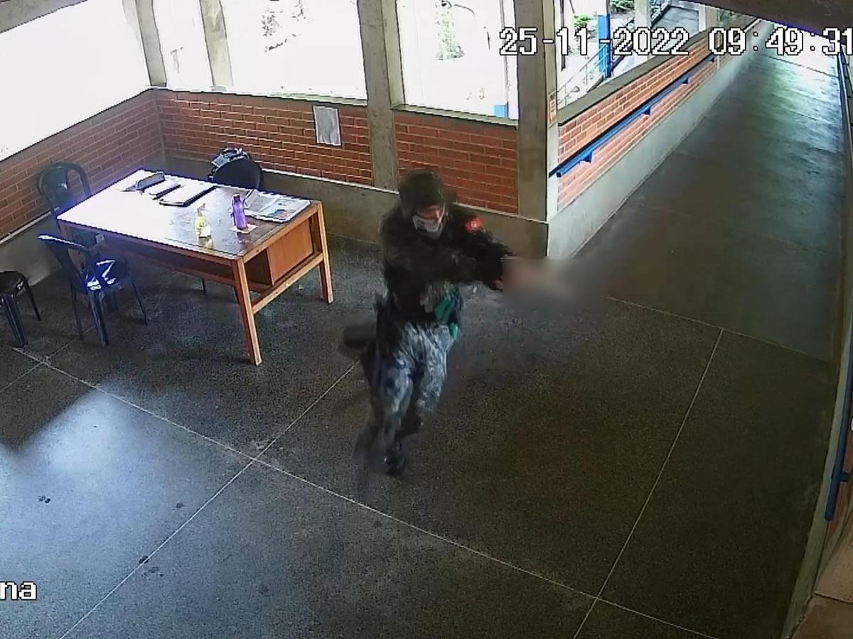 Exalumno mata a cuatro personas en dos escuelas de Brasil