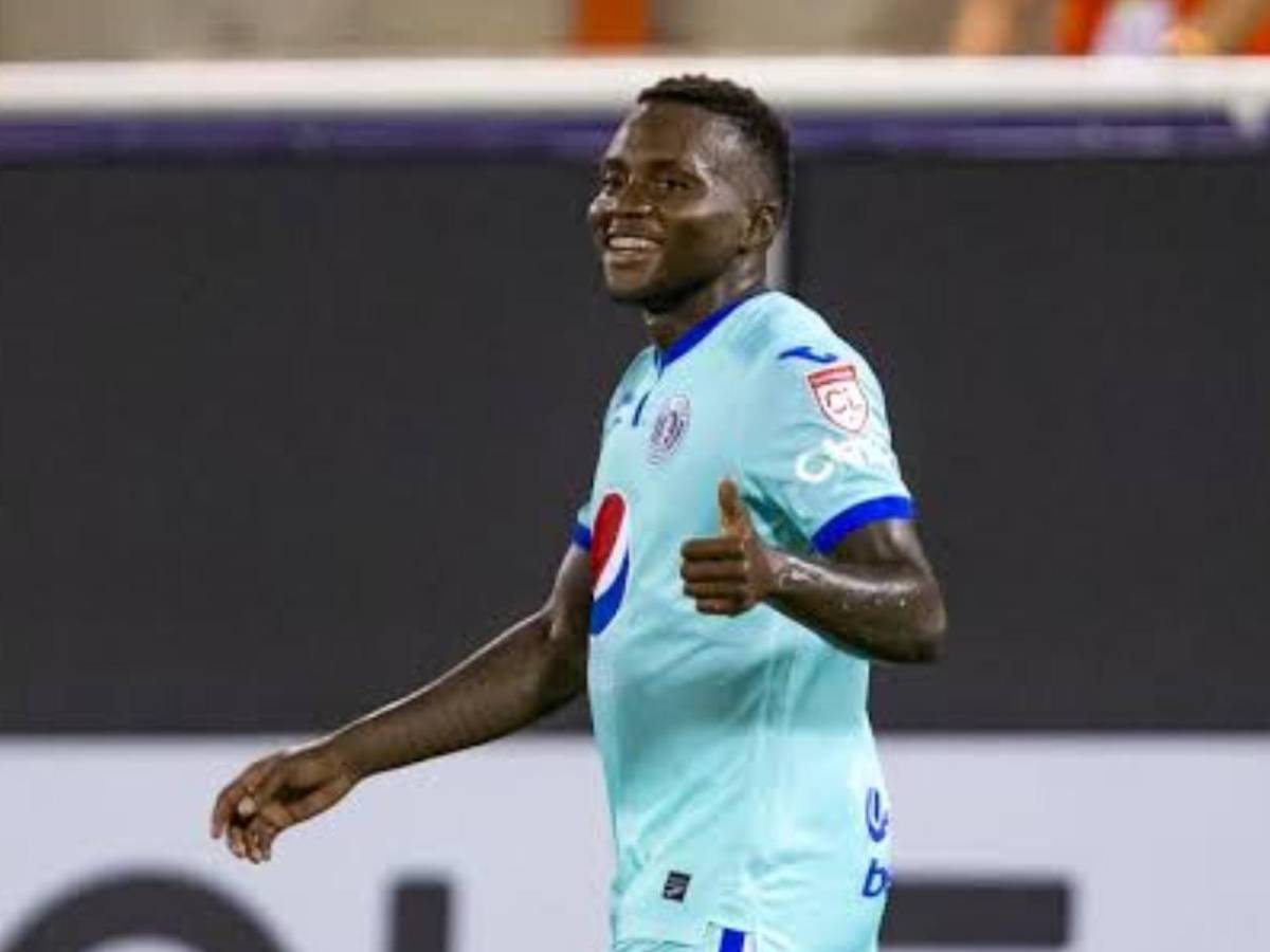 Espinel lo saca de Olimpia, de Europa al Motagua, curioso fichaje del Real España