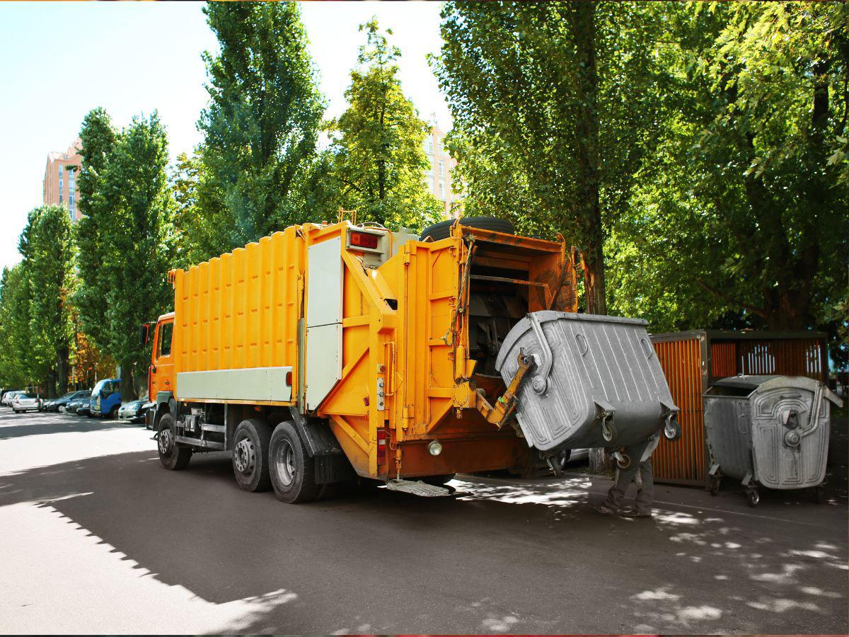 Hondureño muere aplastado dentro de camión de basura en Nueva York