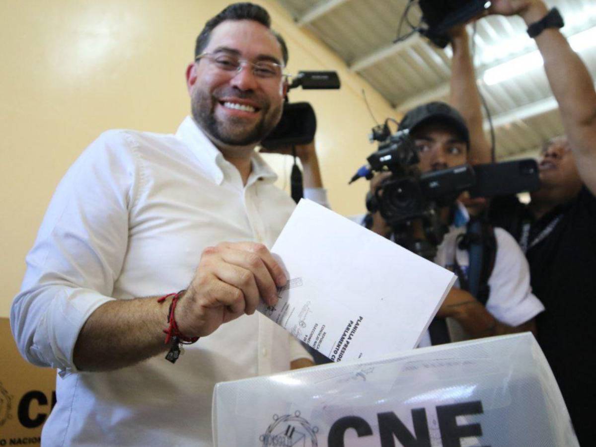 Así votó Jorge Cálix en las elecciones primarias en Tegucigalpa