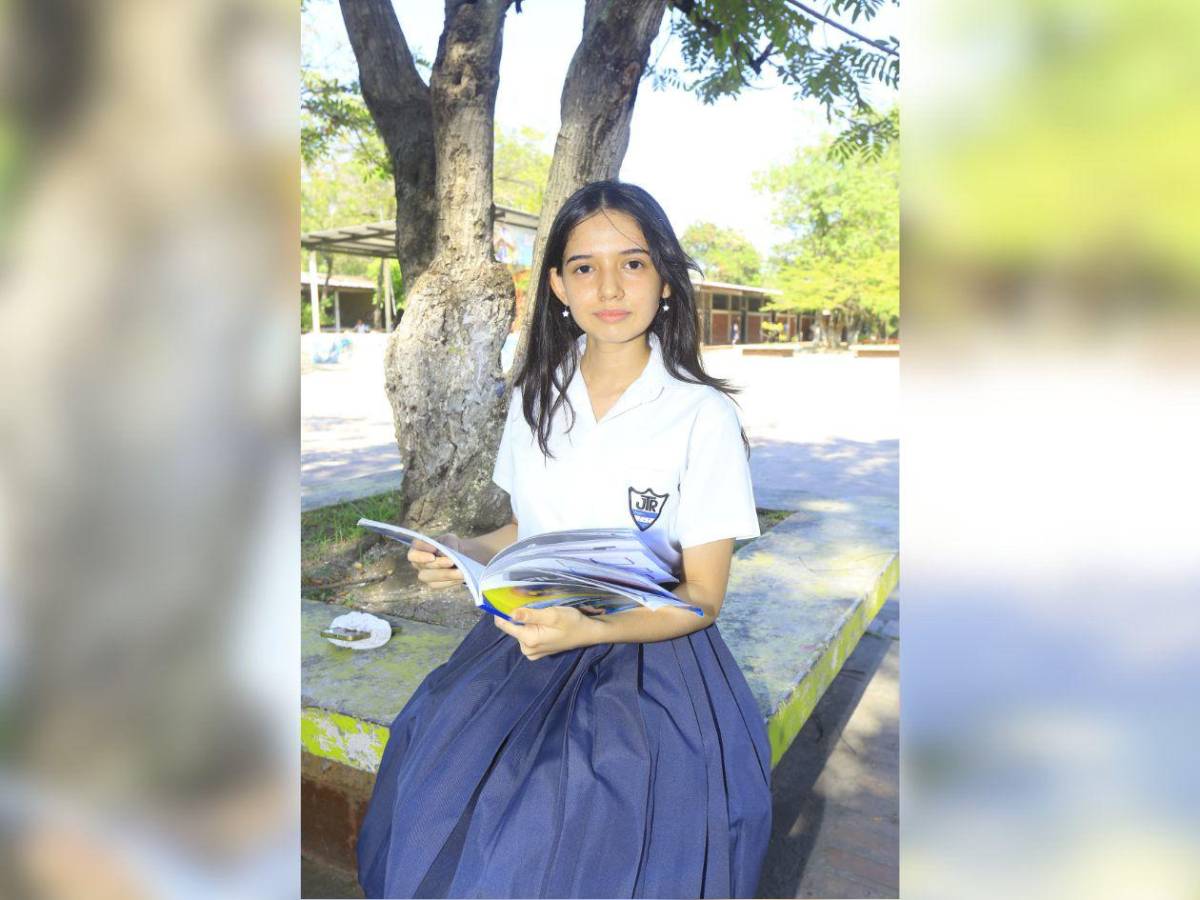 Orgullo académico: Ellos son los 8 mejores estudiantes del JTR este 2025