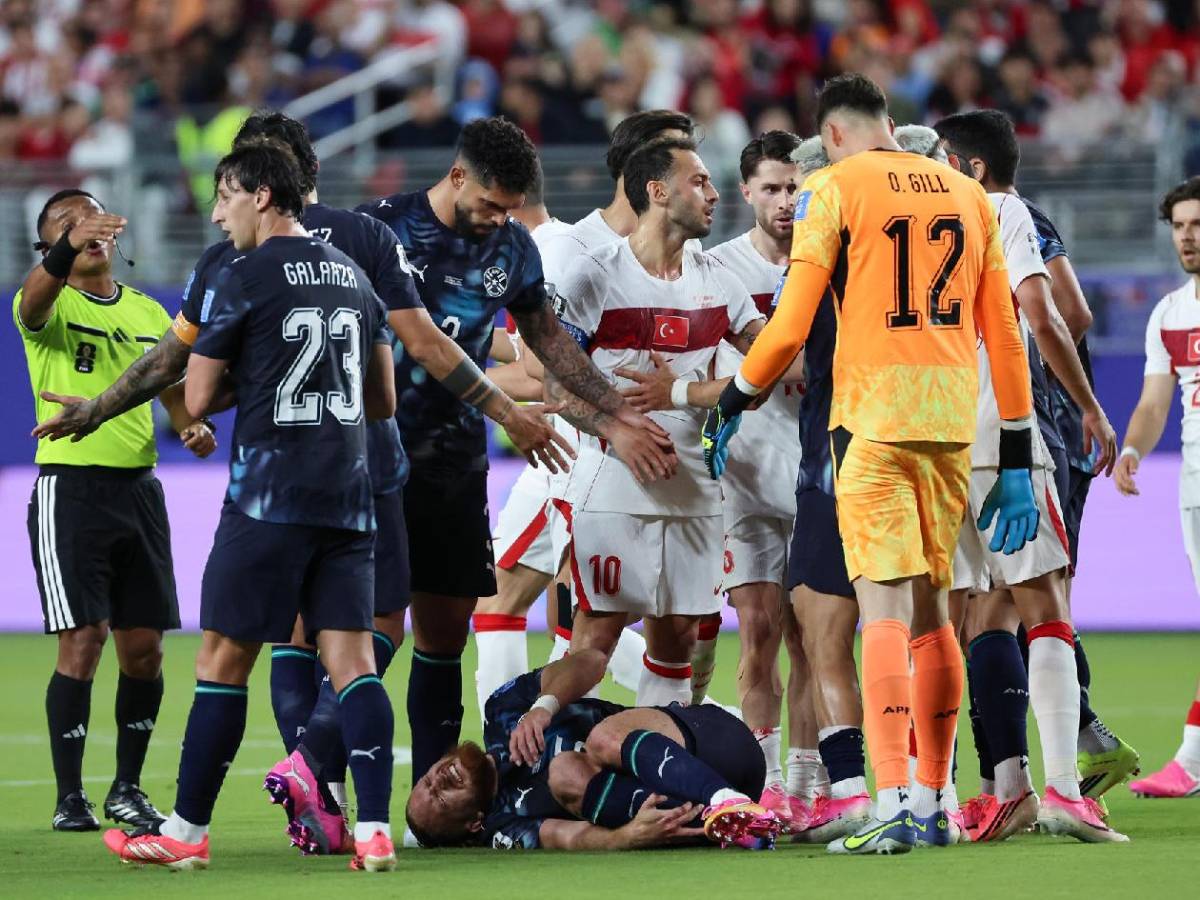 Barton con escandalosa expulsión en el Mundial, ley 'Vinicius-Prestianni' y bronca