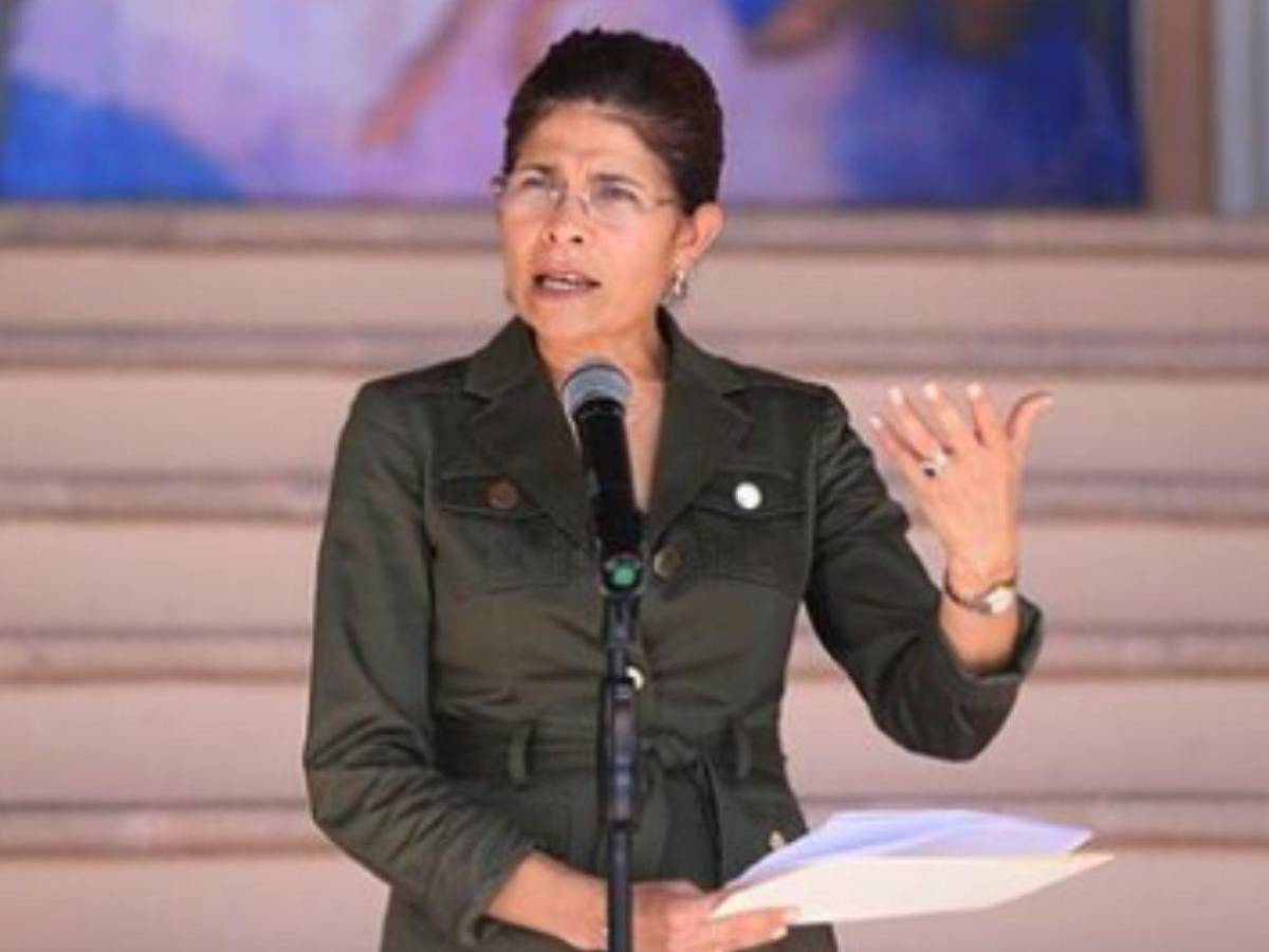 JOH revela que hará con su carrera política y quebrantado habla sobre su hermana Hilda Hernández