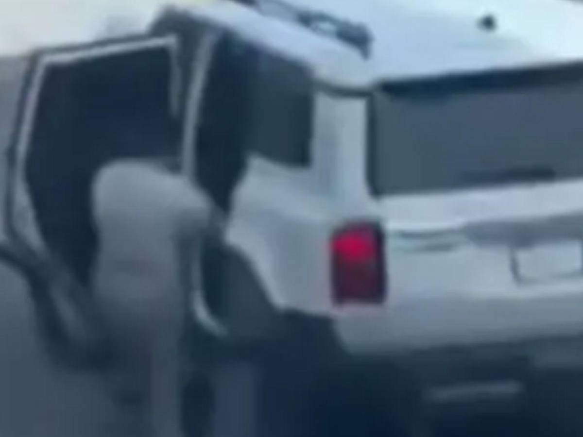 Revelan la millonaria cifra que pagaba Gobierno de Xiomara en lujosos carros para ministros