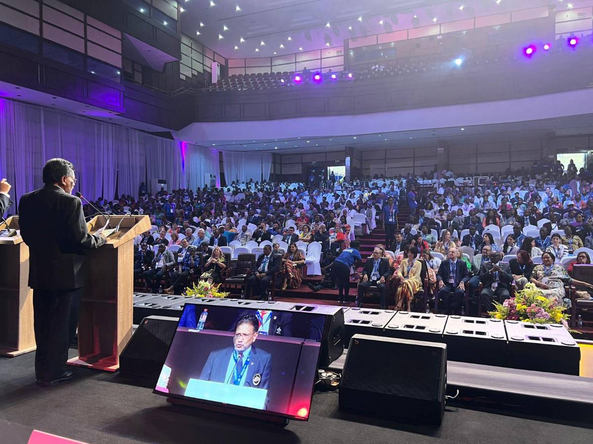 Más de 5,000 personas esperan en cumbre mundial de Fihnec