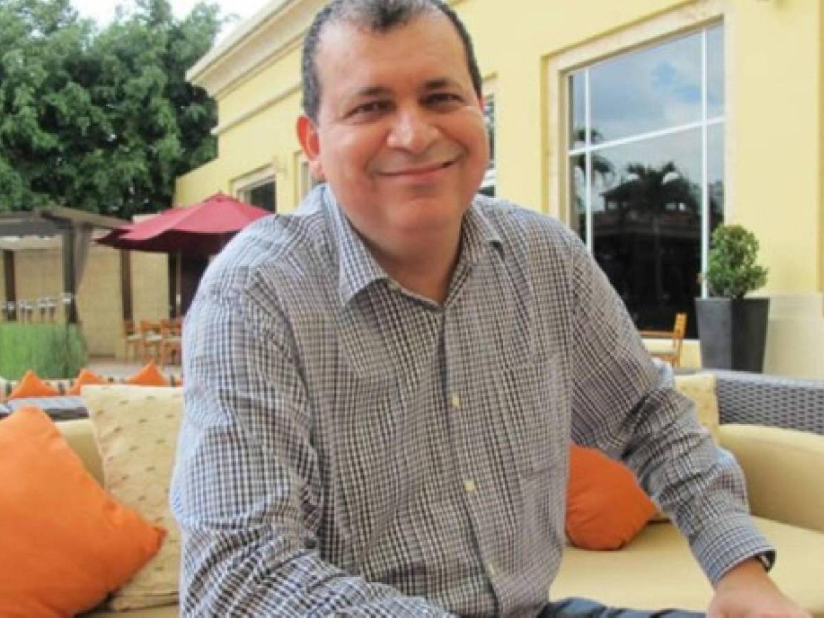 Orlando Ponce cuenta la verdad sobre su mamá y denuncia robo que le hicieron