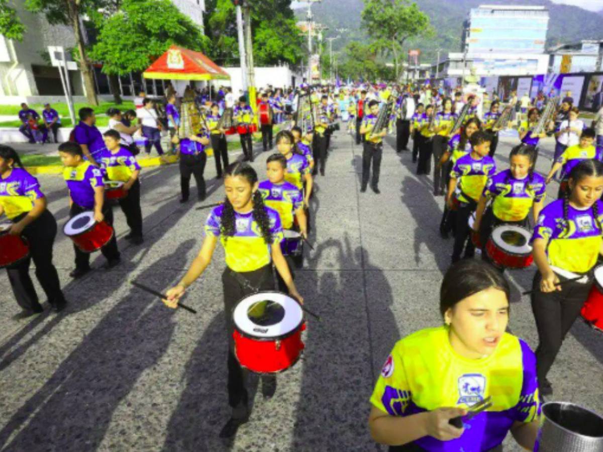 Educación anuncia cinco bloques temáticos para los desfiles de Independencia 2026