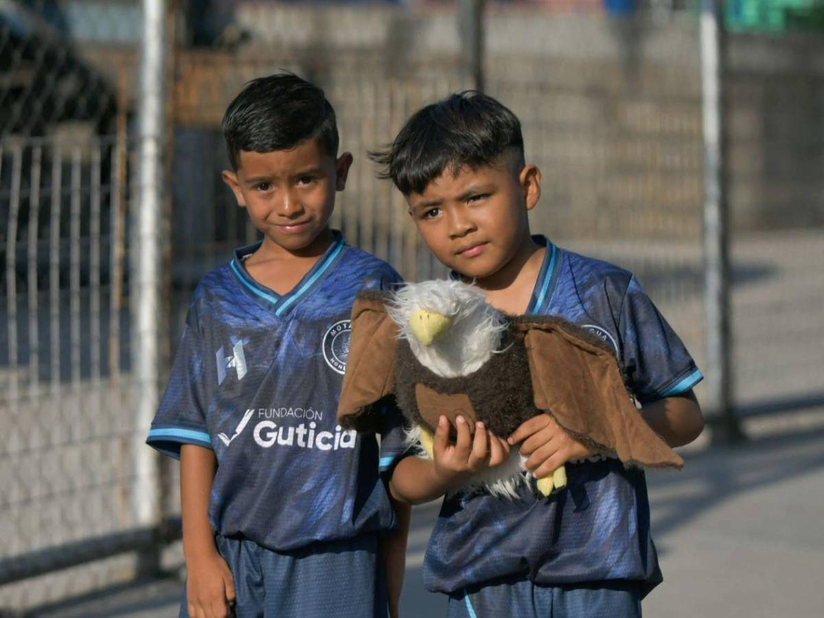 Las chicas que enamoraron en el Motagua-Génesis PN, sorpresa y ambientazo