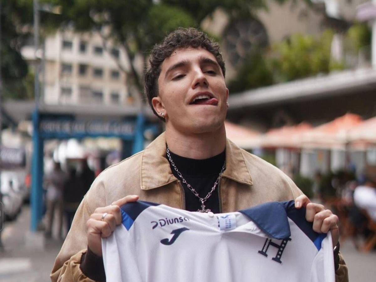 Ella es la hermosa novia del famoso tiktoker que jugará con Honduras vs Nicaragua