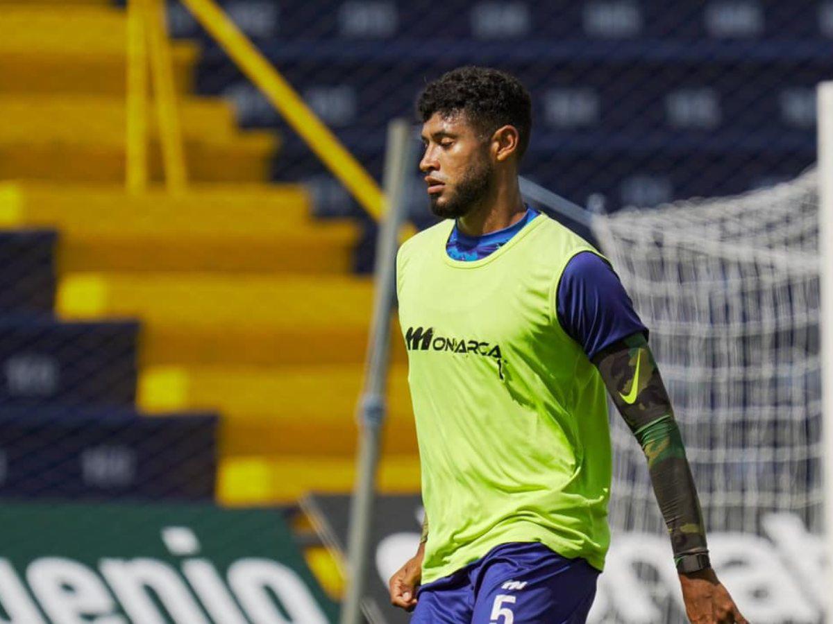 Marcelo Pereira es un líder en la zaga central del Cartaginés.