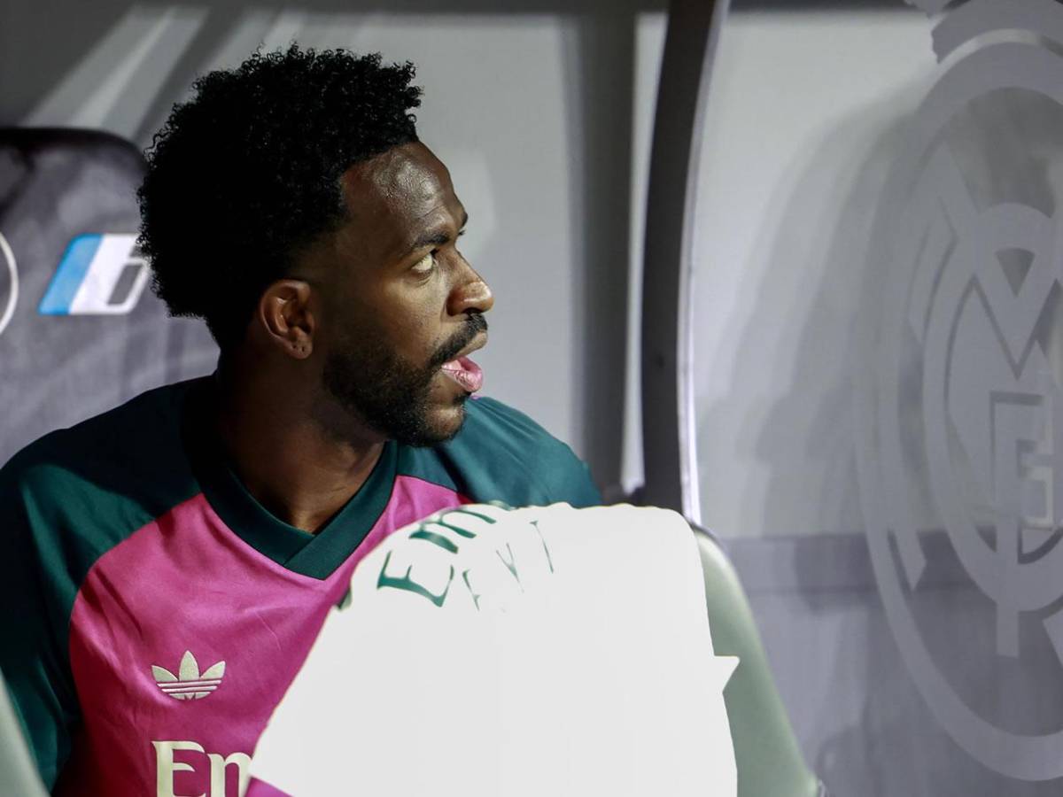 Vinicius recibe la peor noticia para al Clásico ante Barcelona tras su insólita expulsión