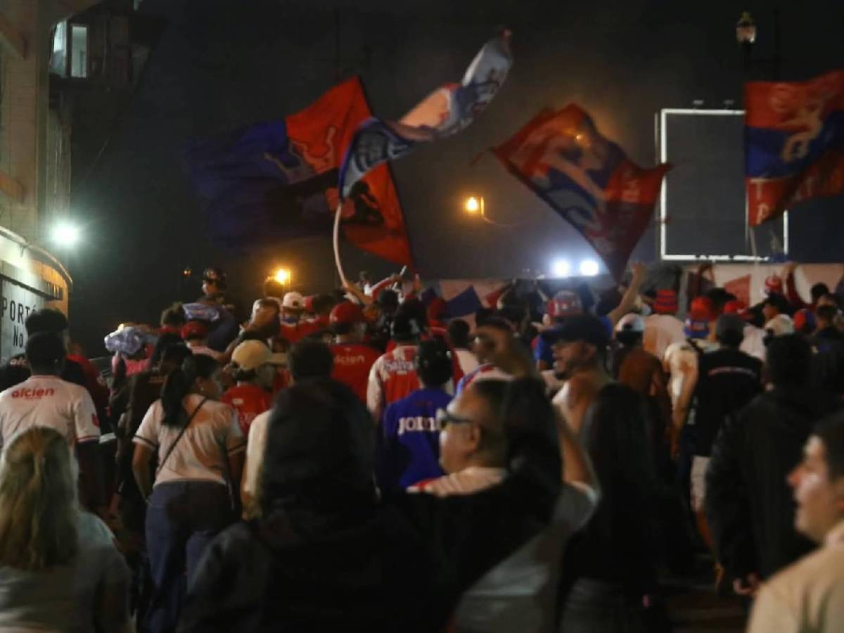 Belén y una periodista roban miradas; jugador del Olimpia recibe mala noticia