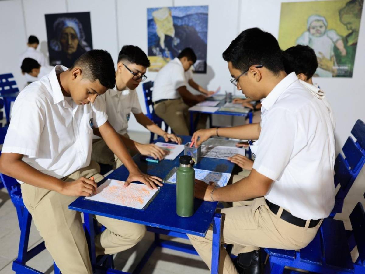 Experiencia de arte inmersiva Van Gogh, un evento para toda la familia