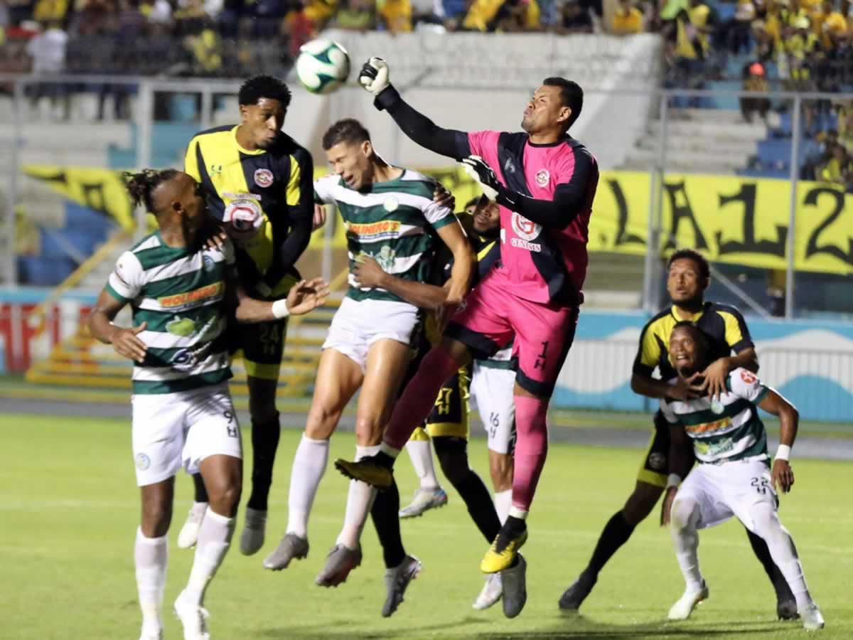 Juticalpa y Génesis aburren y dejan el drama para el cierre de la Finalísima