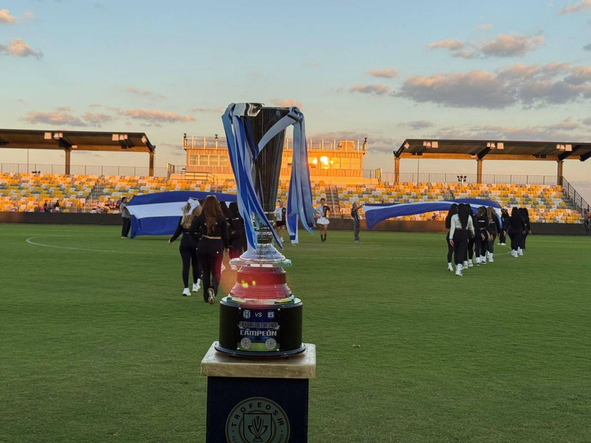 Partido Tiktokers en USA fue cancelado a los 13' y revelan que pasó: nos cayó la policía