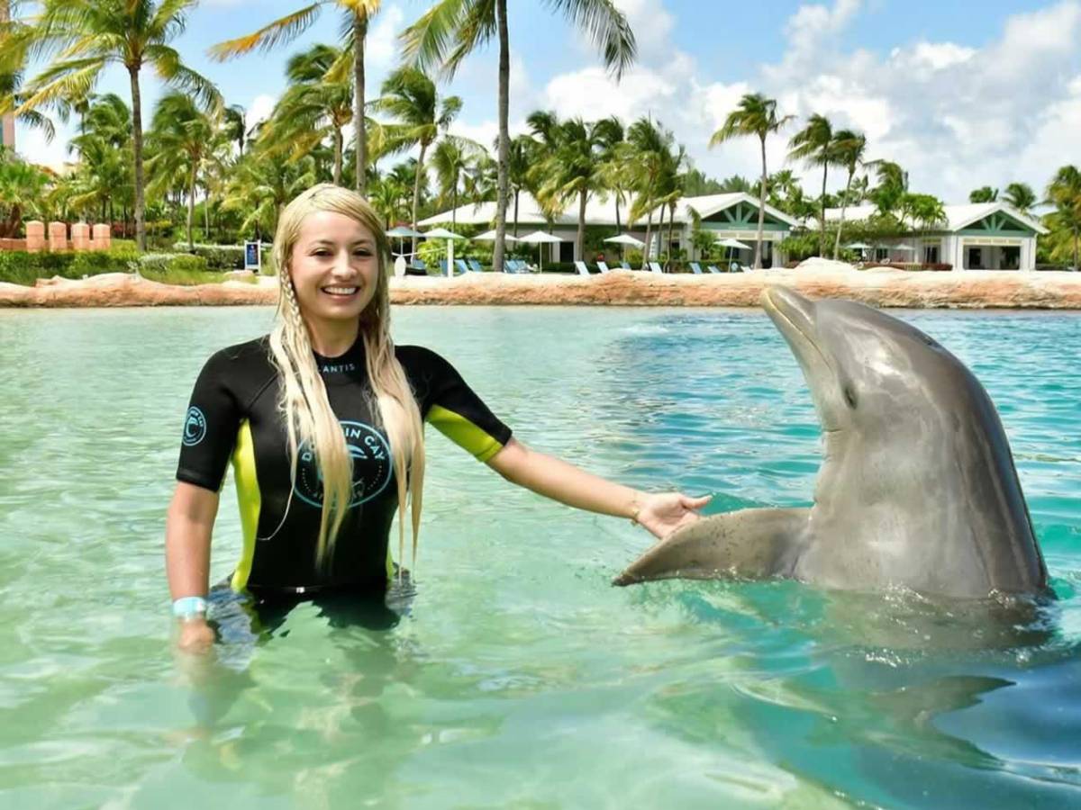 Andy Najar y su sexy esposa vacacionaron en paradisíaca isla: ella lució bikinazos