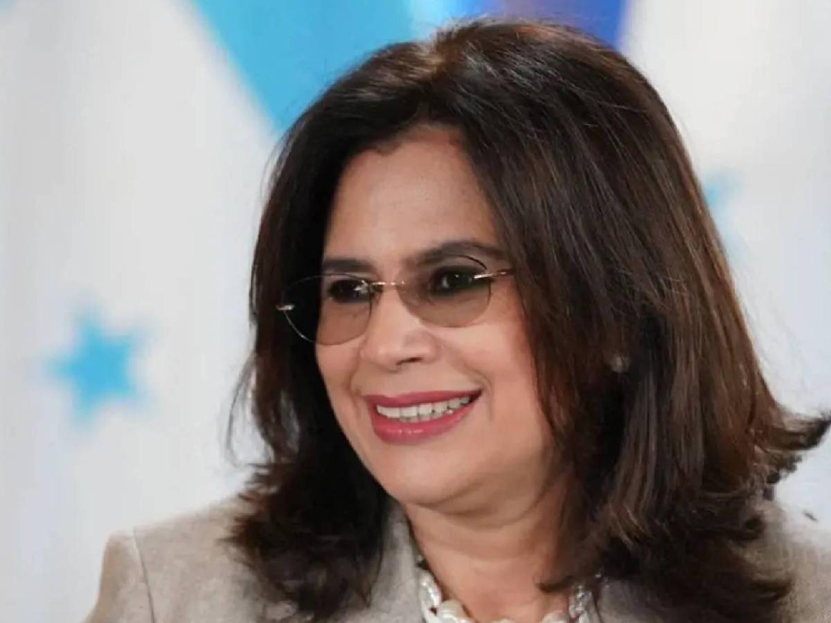 Rixi hace confesión sobre madre de Dereck Moncada y deja mensaje
