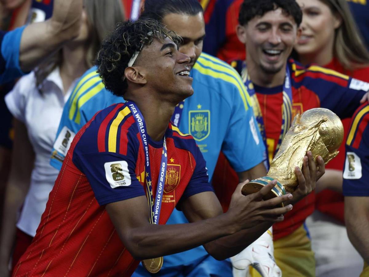 Messi rompe a llorar, show de Lamine Yamal, su novia y España festeja campeón Mundial