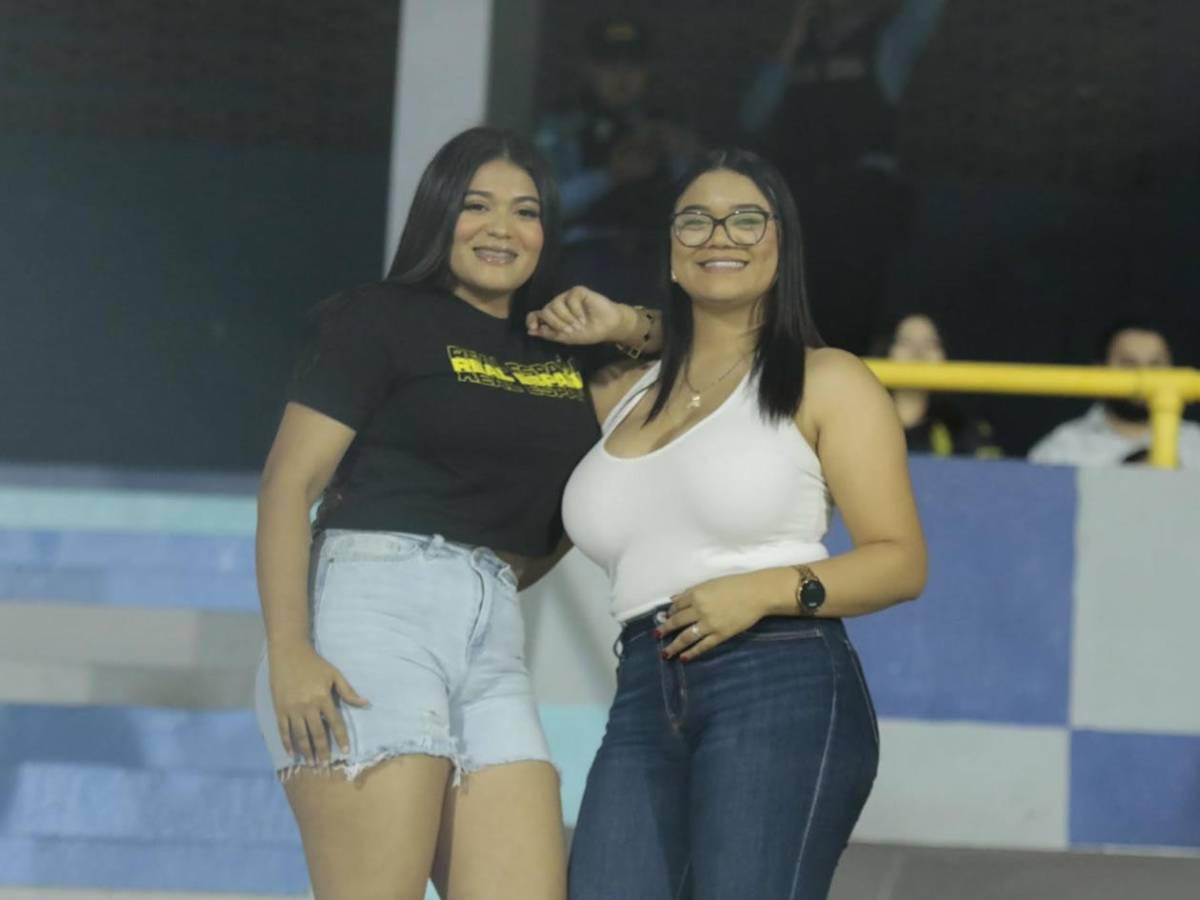 Real España de fiesta, dardo del 'Droopy' a Menjívar y bellas chicas en el Morazán