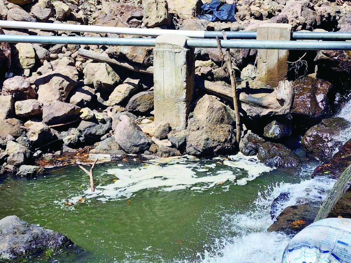 Alarma por contaminación del río Lempa
