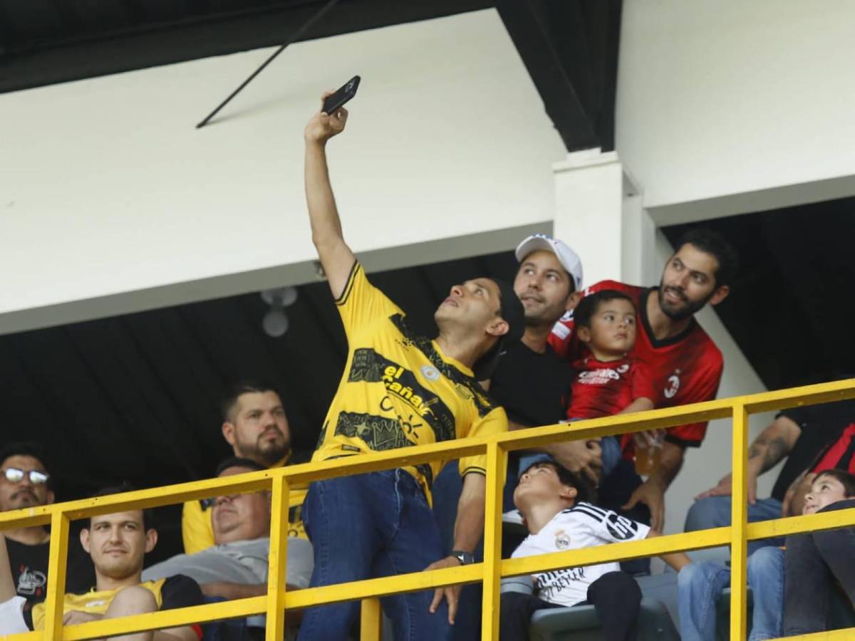 Descubren al hombre viral, novia de futbolista enamora y sorprende esposa de directivo