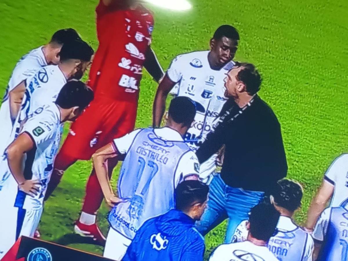 Indignación, amargura del Motagua, regañada y lo que hizo Cartaginés tras final del juego