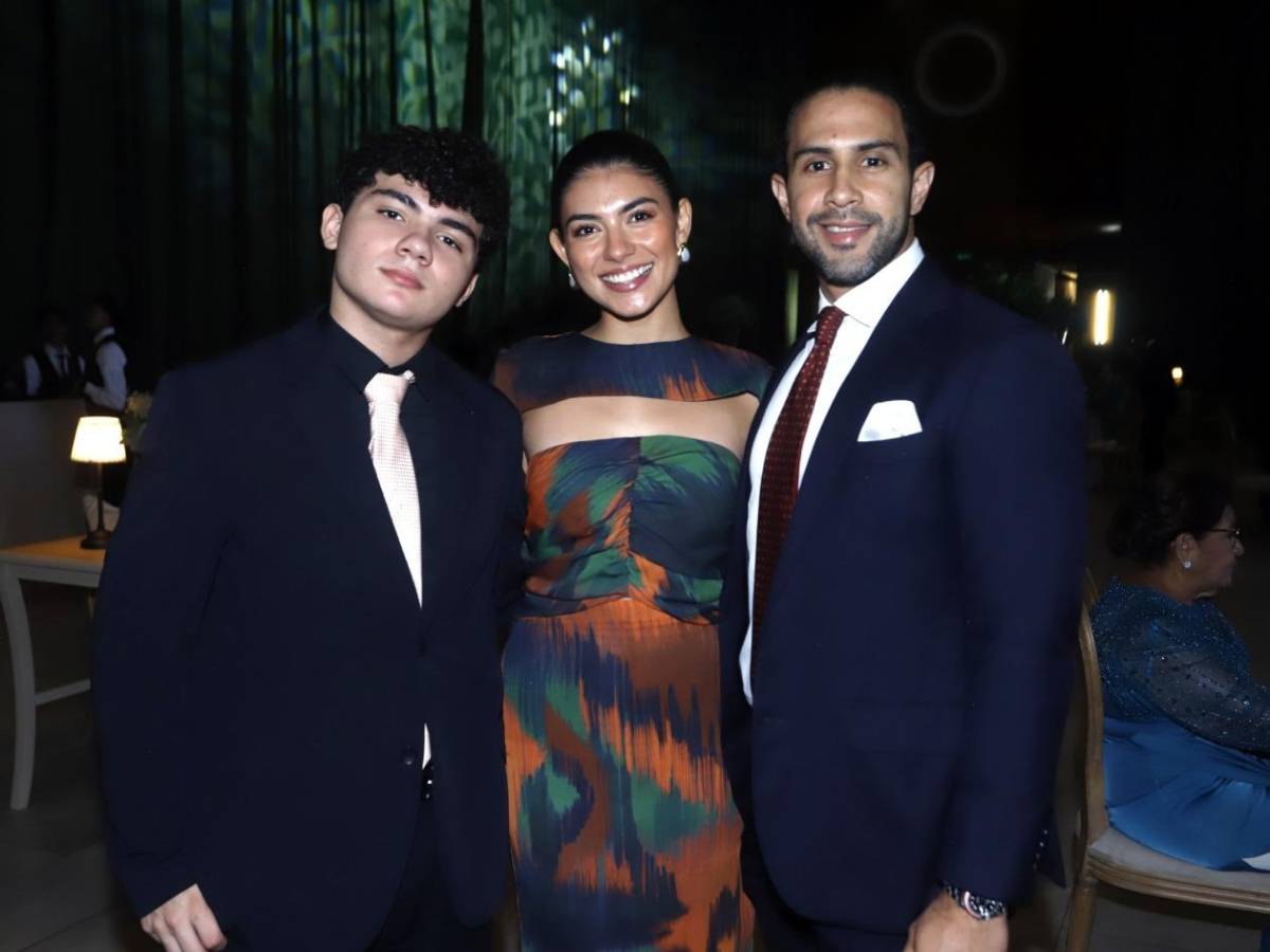 Así se vivió la boda eclesiástica Rodríguez Reyes en SPS