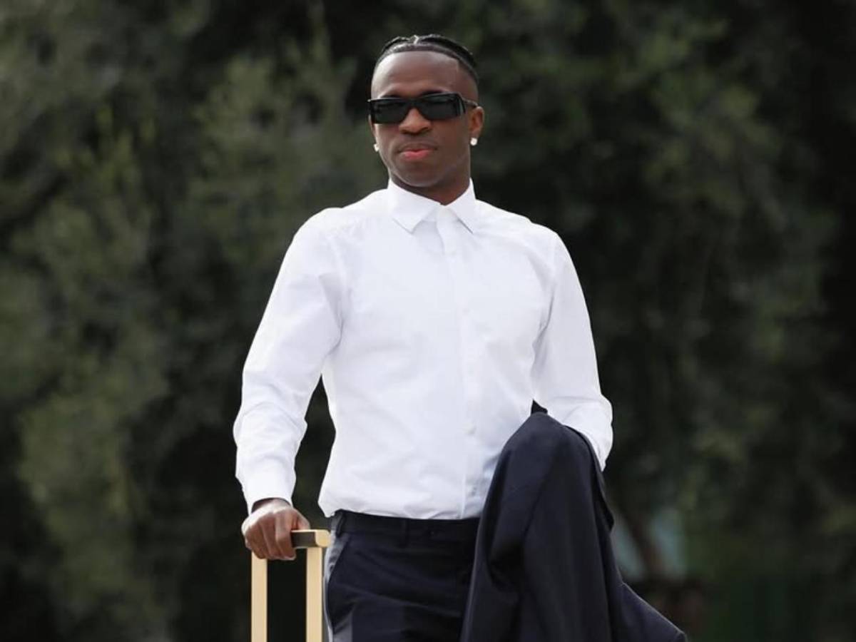 Mercado: Vinicius pide irse y Real Madrid toma decisión; dos salidas en Barcelona
