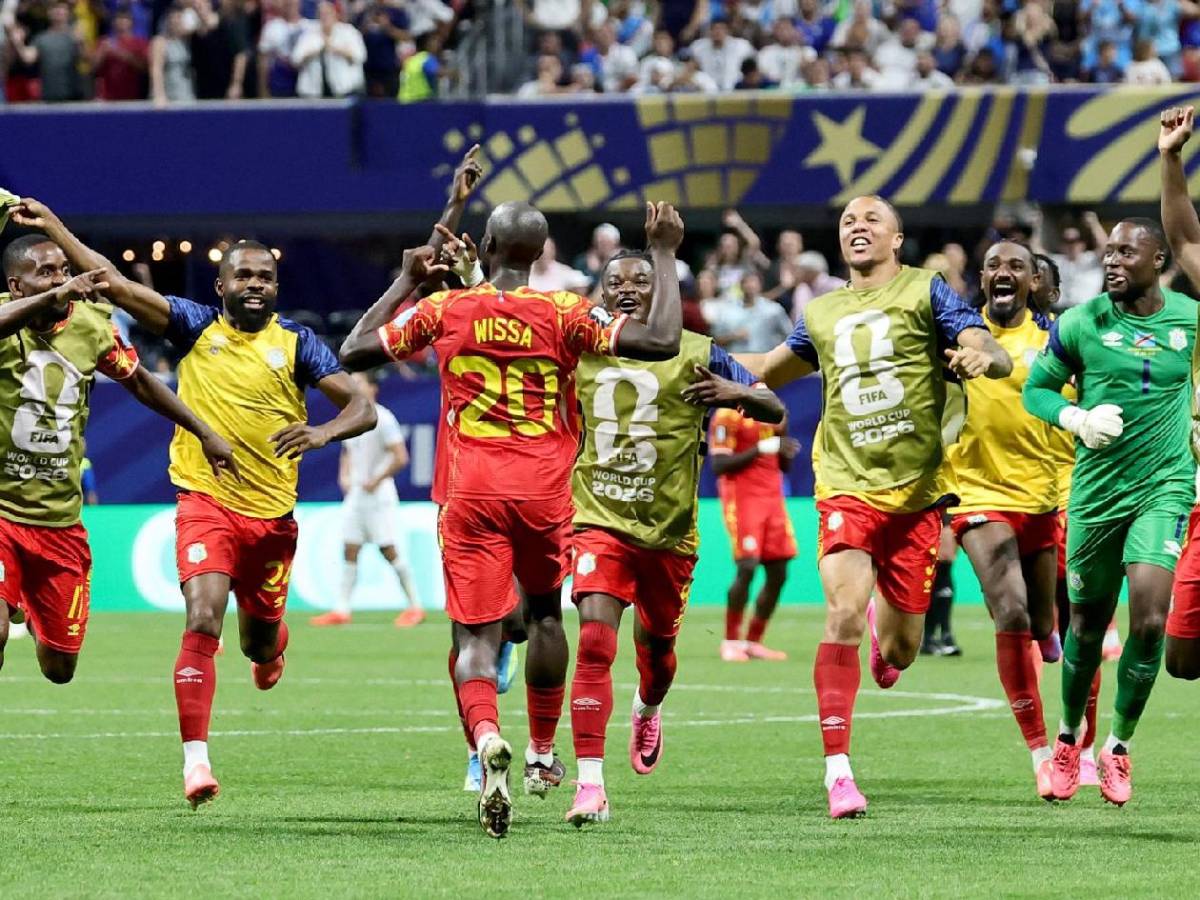 Hazaña de otra cenicienta en el Mundial, héroes y se vuelven locos tras clasificación