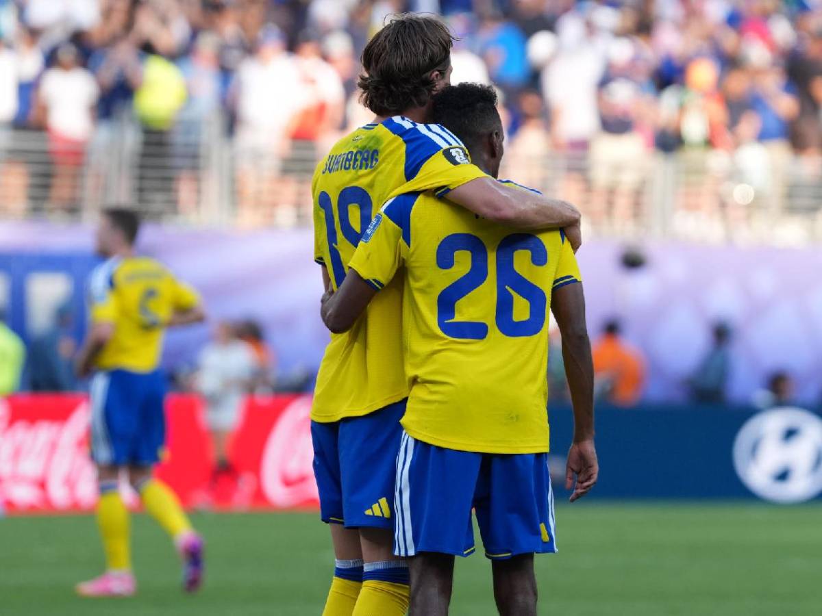 Show de Mbappé en el Mundial, lo que hizo con su DT y dolor de Suecia eliminada