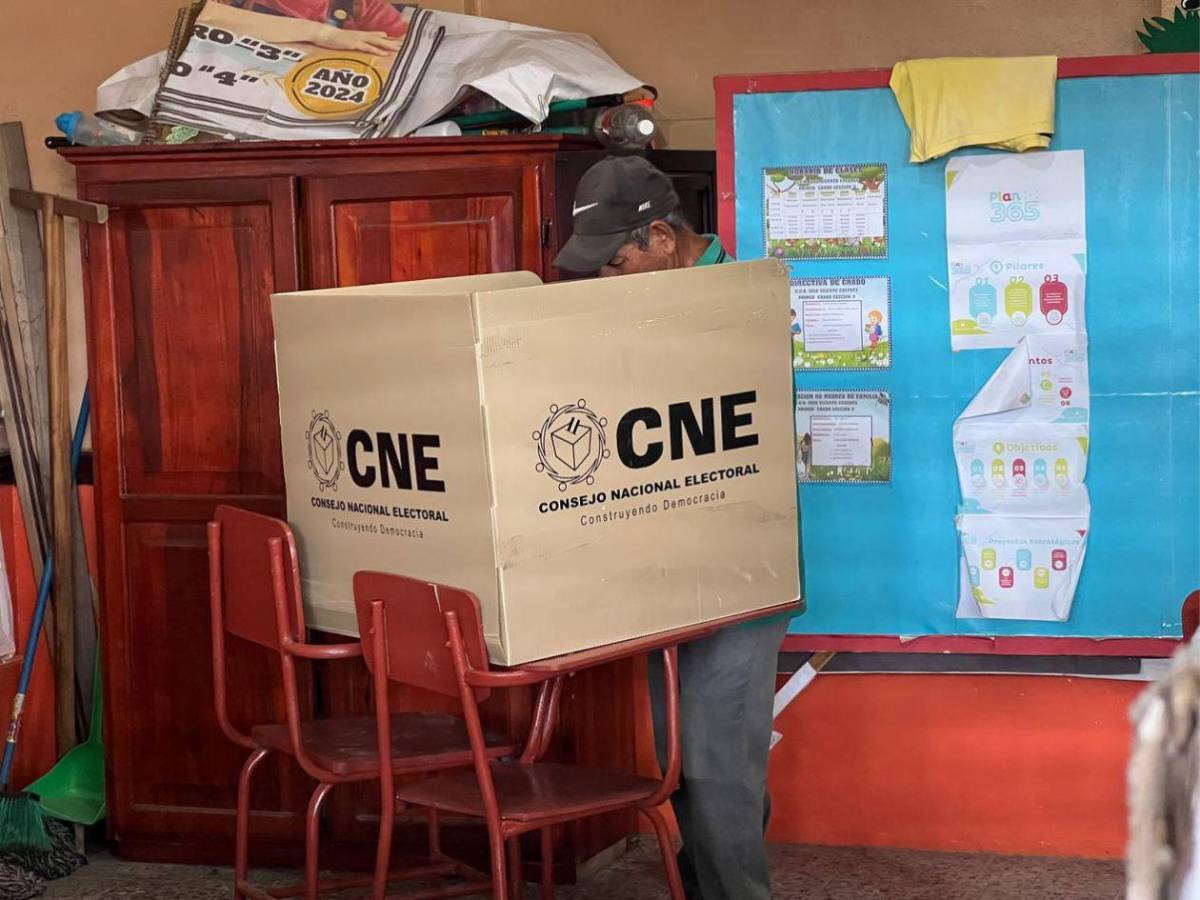 Playa, sol y civismo, así se viven las elecciones primarias en el Caribe